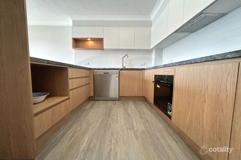 Property photo of 2/4 Aquila Court Mermaid Waters QLD 4218