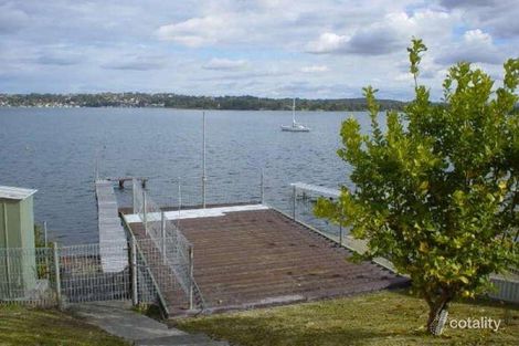 Property photo of 167 Coal Point Road Coal Point NSW 2283