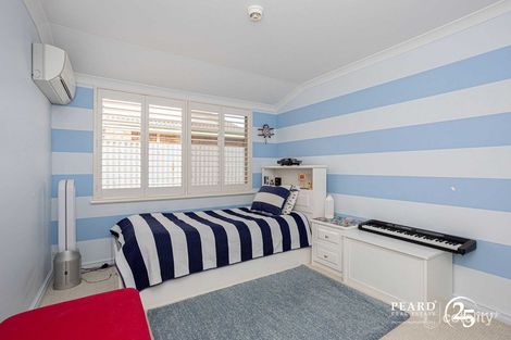 4 Tiller Rd, Ocean Reef, WA 6027