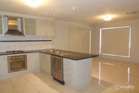 Property photo of 3 Yeovil Court Echuca VIC 3564