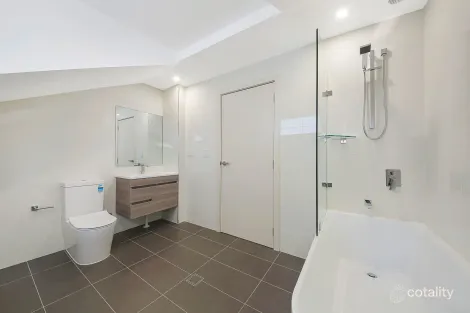 Property photo of 7 Collins Street Beaconsfield NSW 2015