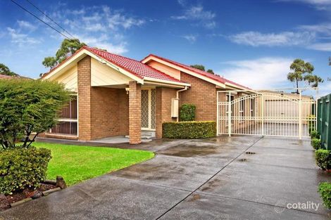 18 Pineneedle Ct, Albanvale, VIC 3021