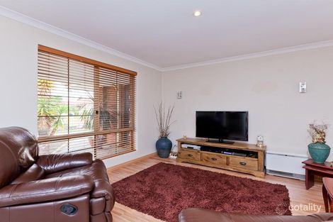 Property photo of 33 Arrowsmith Rise Marangaroo WA 6064