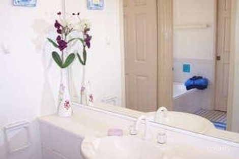 Property photo of 6 Kauri Court Ourimbah NSW 2258