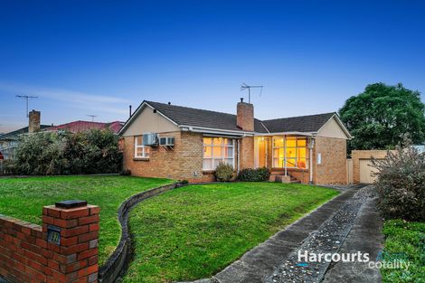Property photo of 82 Oakwood Avenue Noble Park North VIC 3174