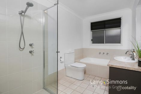 Property photo of 16 Ferdinand Crescent Ropes Crossing NSW 2760