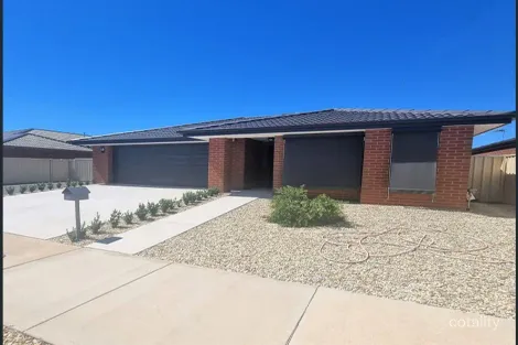 27 Hillsborough Ave, Shepparton, VIC 3630