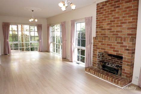 Property photo of 2/2 Wolseley Close Mont Albert VIC 3127
