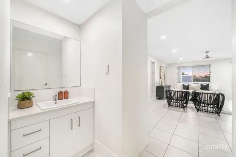 Property photo of 217 Victoria Avenue Margate QLD 4019