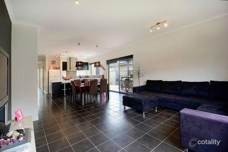 Property photo of 10 Albatross Drive Pakenham VIC 3810