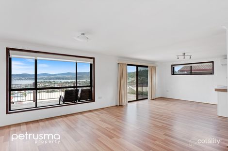 Property photo of 43 Karoola Road Lindisfarne TAS 7015