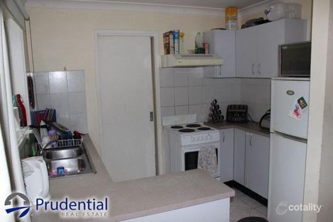 Property photo of 20/6 Jacquinot Place Glenfield NSW 2167