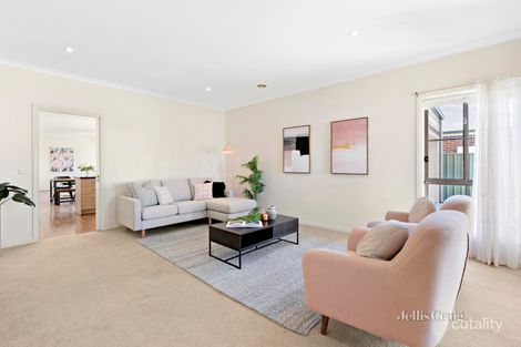 Property photo of 52 Lake Gardens Avenue Lake Gardens VIC 3355