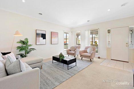 Property photo of 52 Lake Gardens Avenue Lake Gardens VIC 3355
