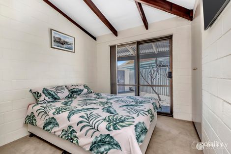 Property photo of 42 Wellya Crescent South Yunderup WA 6208