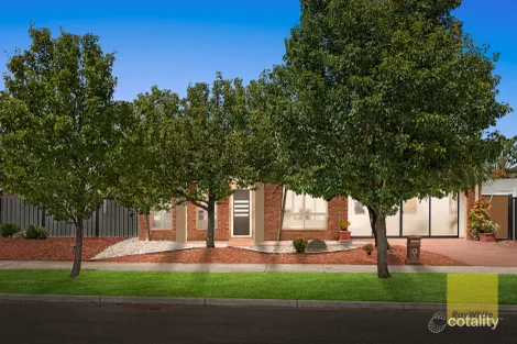 Property photo of 5 Ockley Chase Derrimut VIC 3026