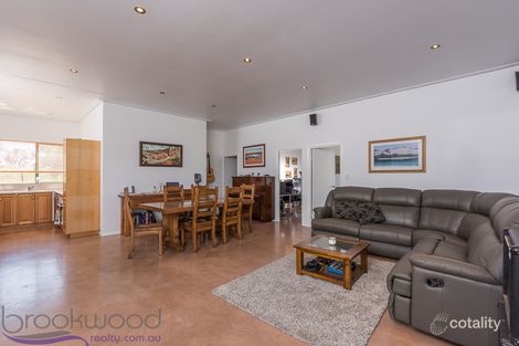 Property photo of 197 Inthanoona Road Gidgegannup WA 6083