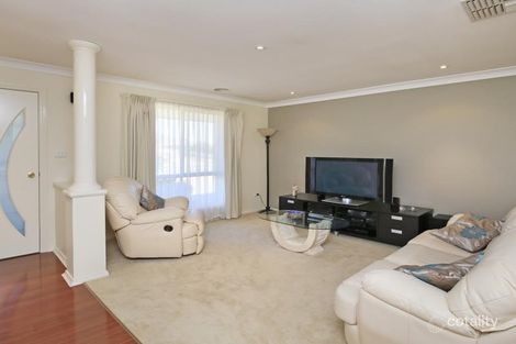 Property photo of 38 Kimba Drive Glenfield Park NSW 2650