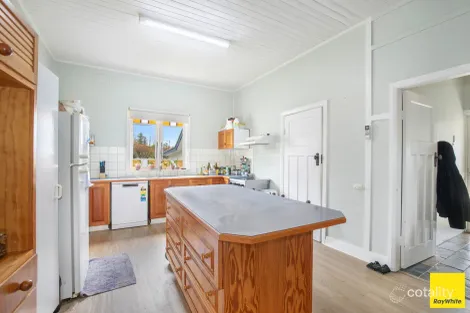Property photo of 23 Railway Parade Armidale NSW 2350