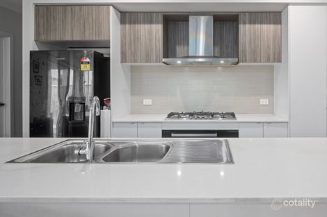 Property photo of 37 Riches Street Tarneit VIC 3029