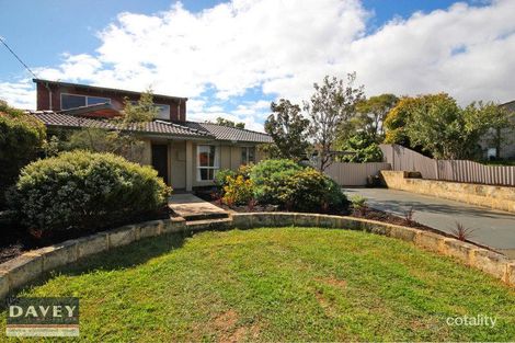 Property photo of 5 Malak Court Wanneroo WA 6065