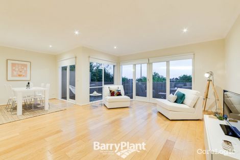 Property photo of 61 Lakeside Boulevard Pakenham VIC 3810