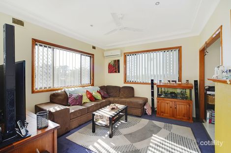 Property photo of 47 Mulgen Crescent Bomaderry NSW 2541