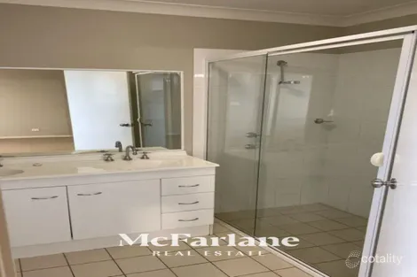 Property photo of 25 Harmony Crescent Mount Hutton NSW 2290