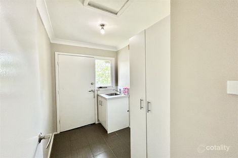 Property photo of 41 Styles Crescent Minto NSW 2566
