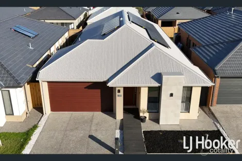 12 Shirley St, Sunbury, VIC 3429