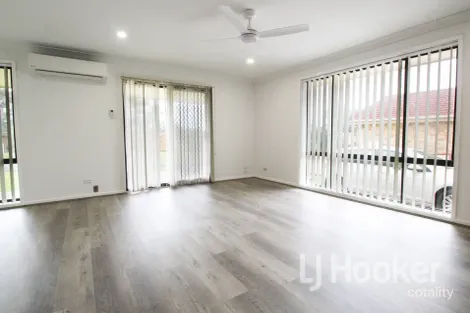 Property photo of 112 Waratah Crescent Sanctuary Point NSW 2540