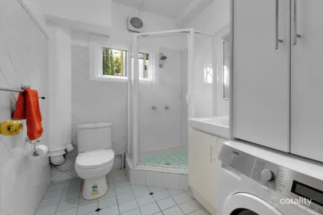 Property photo of 2/21 Arran Avenue Hamilton QLD 4007