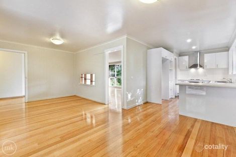 Property photo of 18 Carinya Road Greensborough VIC 3088