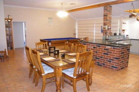 33 Raeburn Cres, Landsdale, WA 6065