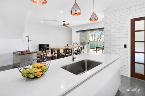 2403v Cliveden Ave, Corinda, QLD 4075