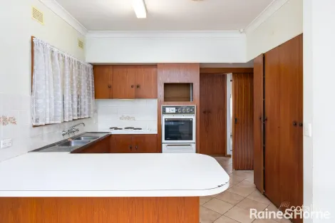 Property photo of 100 Best Street Wagga Wagga NSW 2650