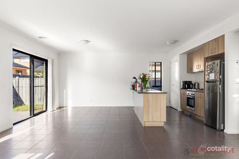 Property photo of 162 Haze Drive Point Cook VIC 3030