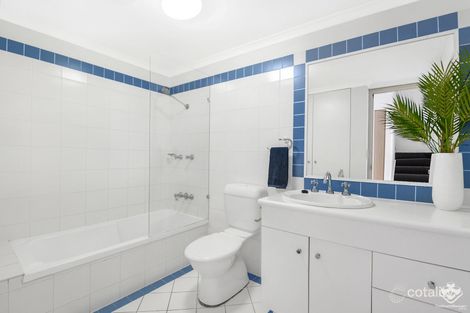 Property photo of 220 Marine Parade Labrador QLD 4215