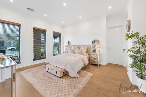 Property photo of 665 Grand Boulevard Mickleham VIC 3064
