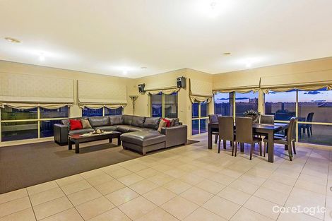 Property photo of 3 Rowell Place Taylors Lakes VIC 3038