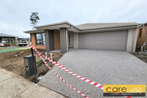 34 Carcoola Rise, Clyde North, VIC 3978