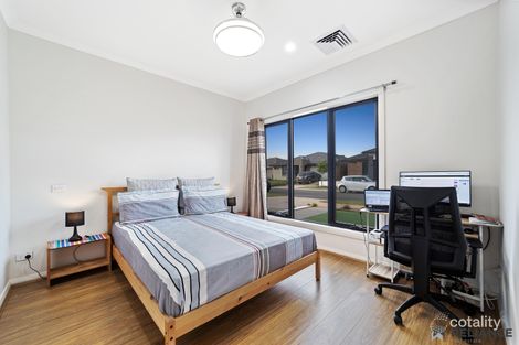 Property photo of 63 Roehampton Drive Strathtulloh VIC 3338