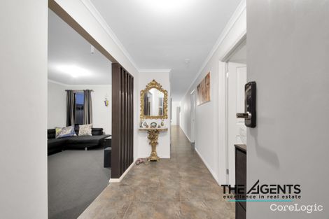 Property photo of 14 Brockwell Crescent Manor Lakes VIC 3024