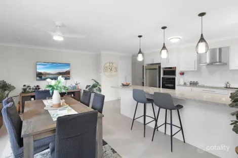 Property photo of 25 Bernadette Crescent Rosewood QLD 4340