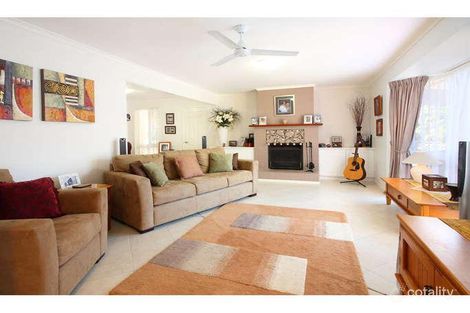Property photo of 4 Hobson Court Chapel Hill QLD 4069