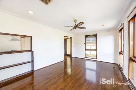 Property photo of 19 Andleon Way Springvale South VIC 3172