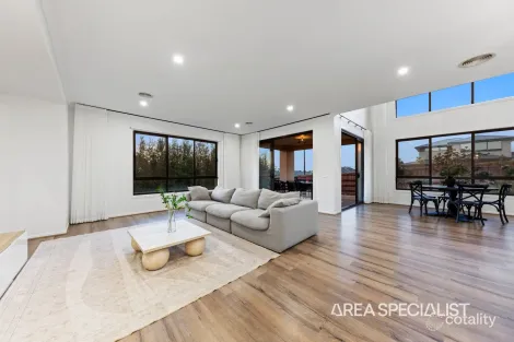 Property photo of 2 Thames Avenue Drouin VIC 3818