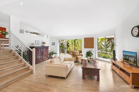 16 Laguna Ave, Copacabana, NSW 2251