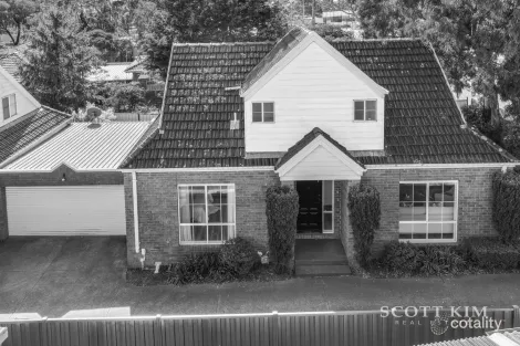 Property photo of 1/18A Springvale Road Nunawading VIC 3131