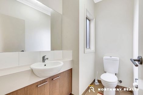 Property photo of 1/23 Leveque Loop Craigieburn VIC 3064